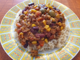 Noix de cajou et basilic dans le mixer