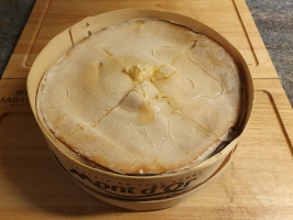 Noix de cajou et basilic dans le mixer