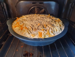 Noix de cajou et basilic dans le mixer