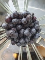 Noix de cajou et basilic dans le mixer